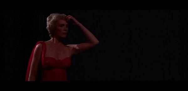  Julie Andrews Marisa Berenson in S.O.B 1981